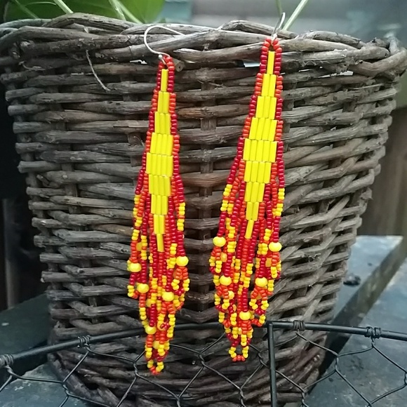 Native American bead earrings - Picture 2 of 4